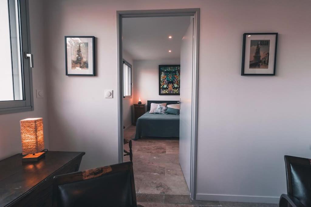 Vue Superbe Sur Tour De La Lanterne T2 Avec Terrasse Remparts 2 Apartment Ла Рошел Екстериор снимка